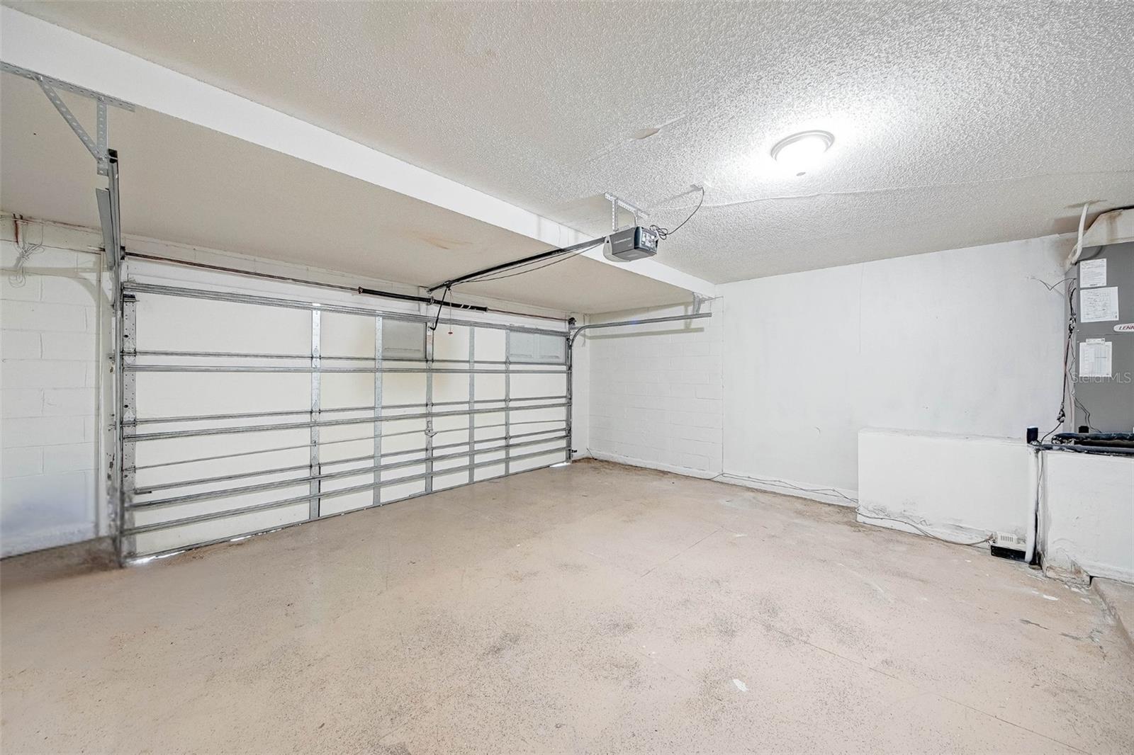 Image 47 of 51 For 7946 Golden Pond Circle