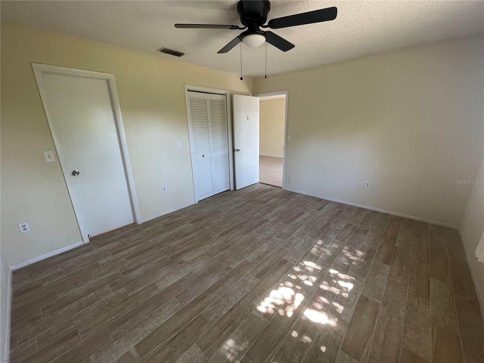 Image 16 of 19 For 12807 Kellywood Circle