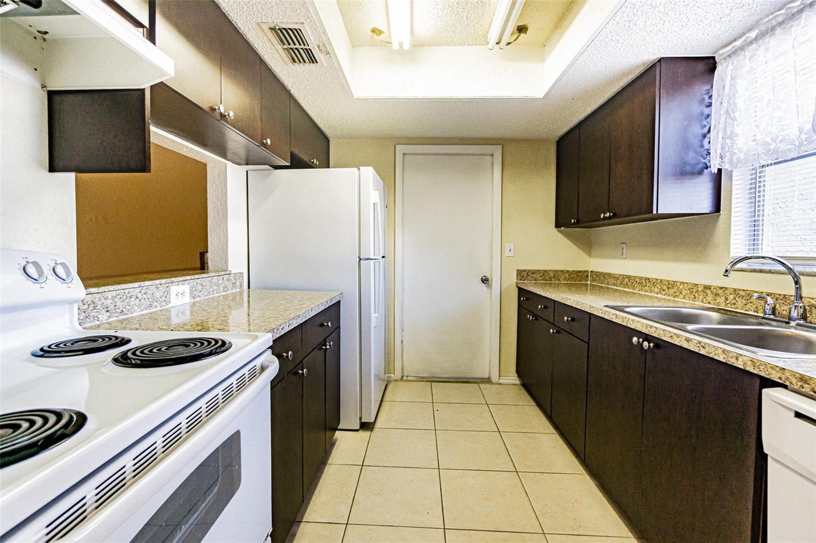 Image 3 of 19 For 12807 Kellywood Circle