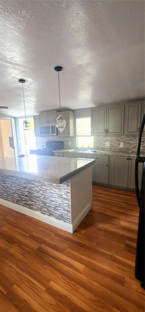 Image 7 of 10 For 9857 8th Avenue