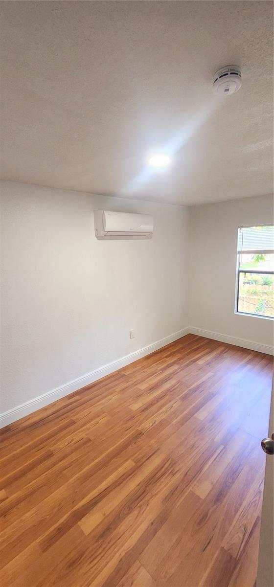 Image 9 of 10 For 9857 8th Avenue