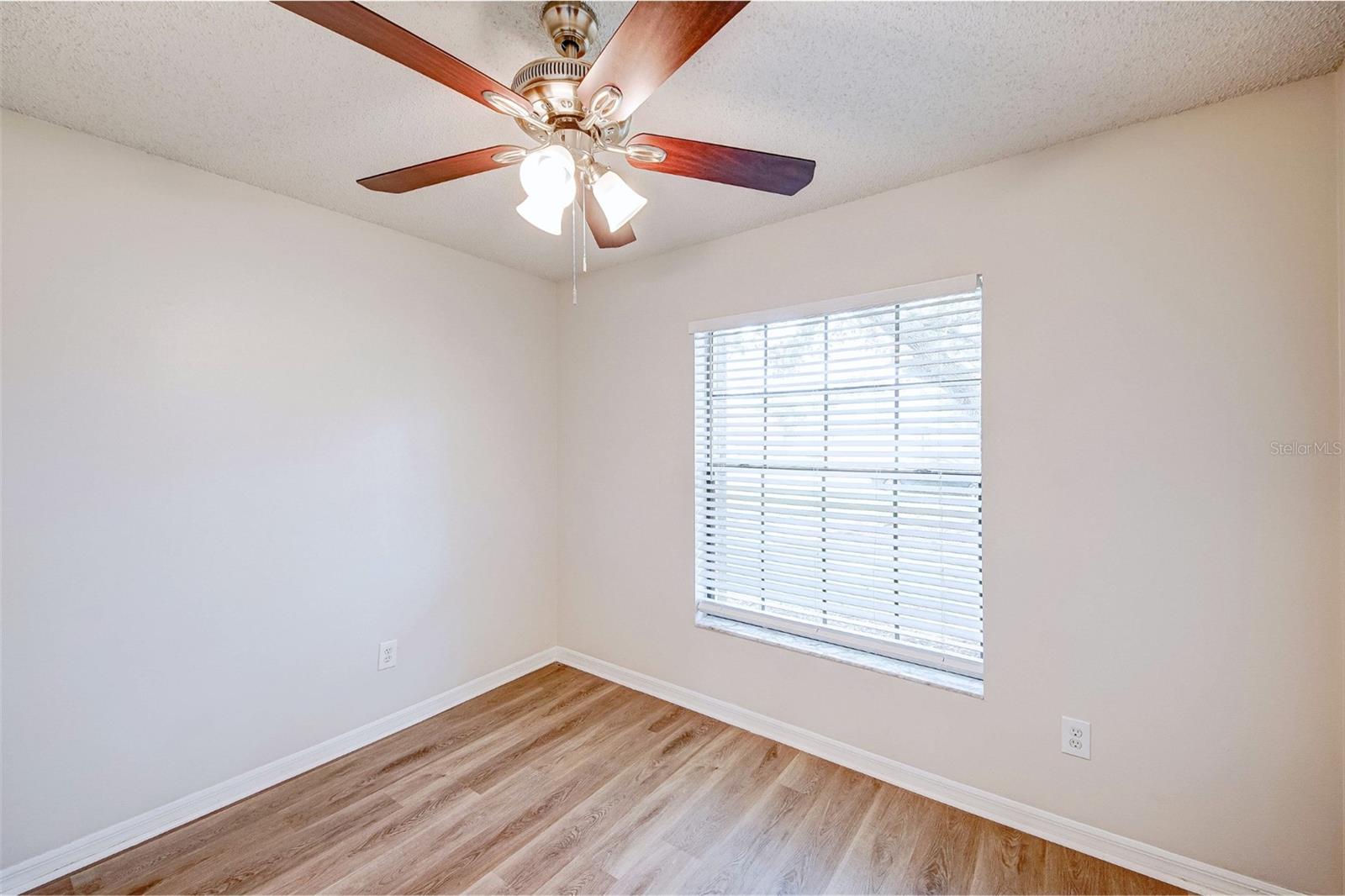 Image 20 of 34 For 1068 Brielle Court