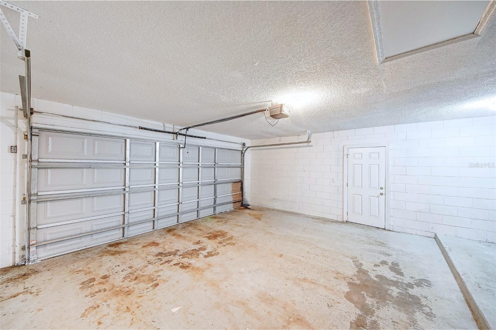 Image 25 of 34 For 1068 Brielle Court