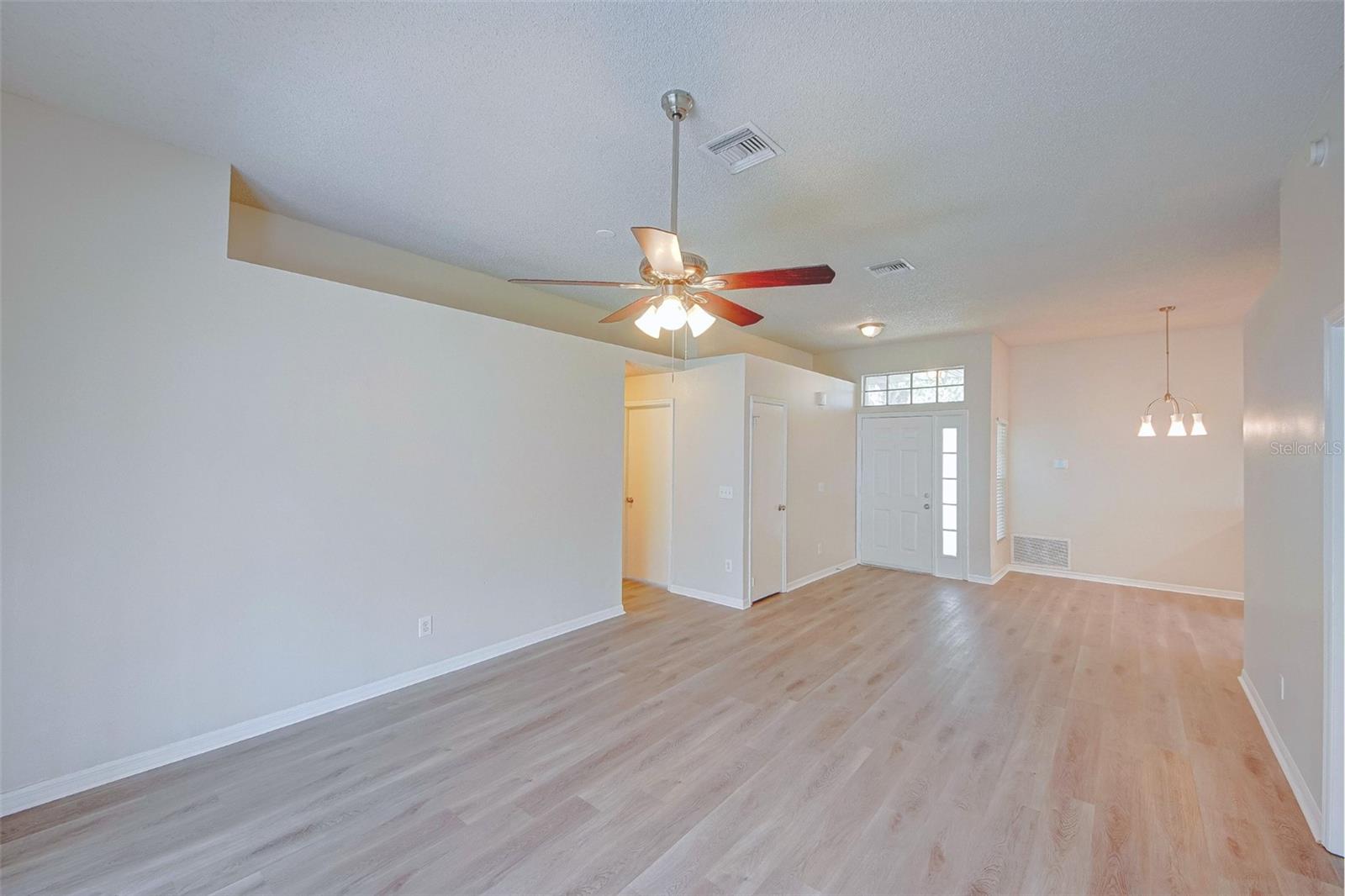 Image 4 of 34 For 1068 Brielle Court