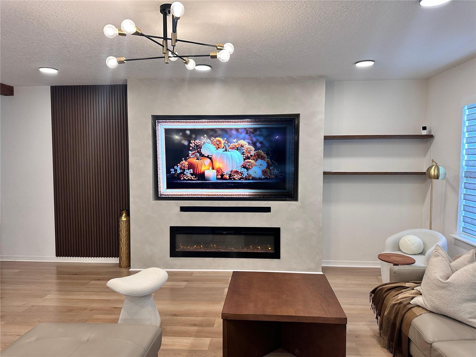 Image 4 of 13 For 830 Bocavista Court
