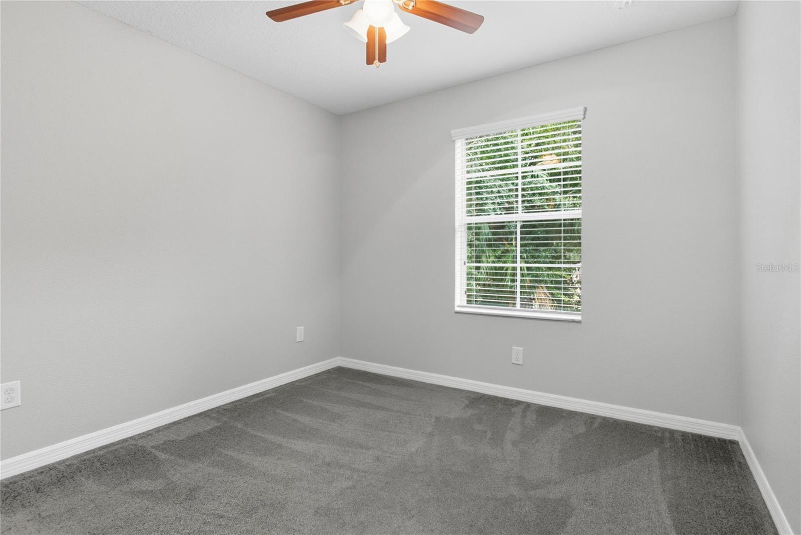 Image 18 of 24 For 278 Carina Circle