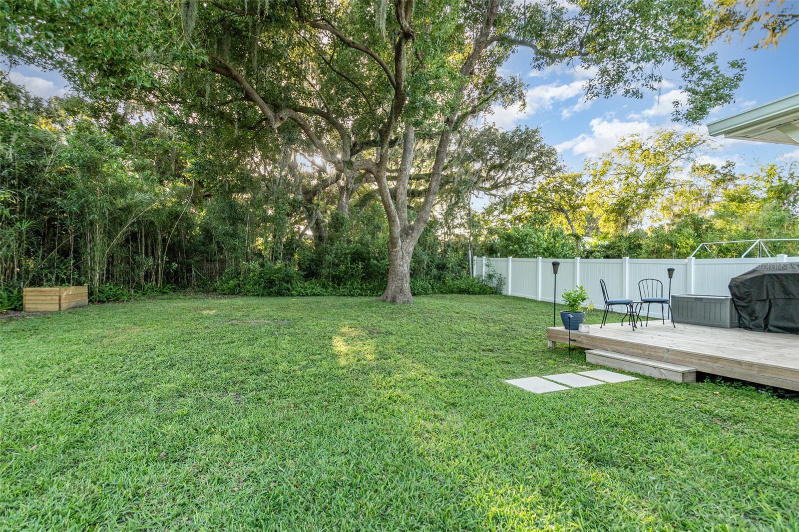 Image 25 of 25 For 832 Palmetto Avenue