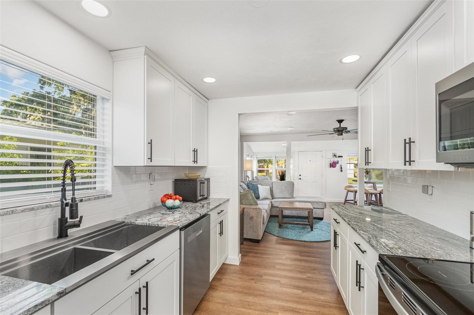 Image 8 of 25 For 832 Palmetto Avenue