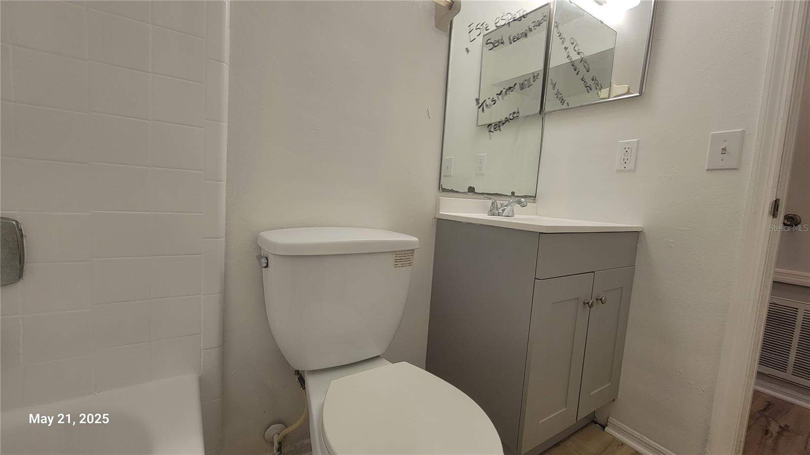 Image 11 of 21 For 4136 Pershing Pointe Place 5