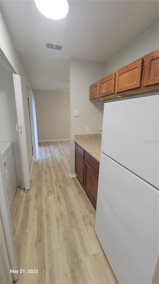 Image 5 of 21 For 4136 Pershing Pointe Place 5