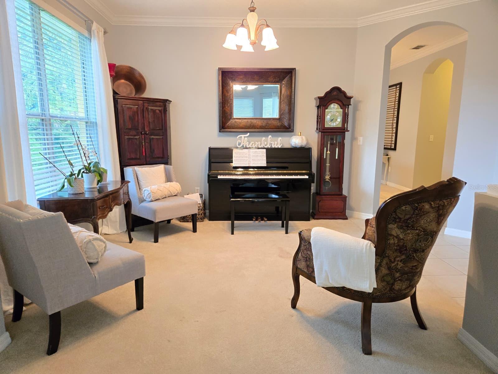 Image 12 of 21 For 4668 Redmond Place