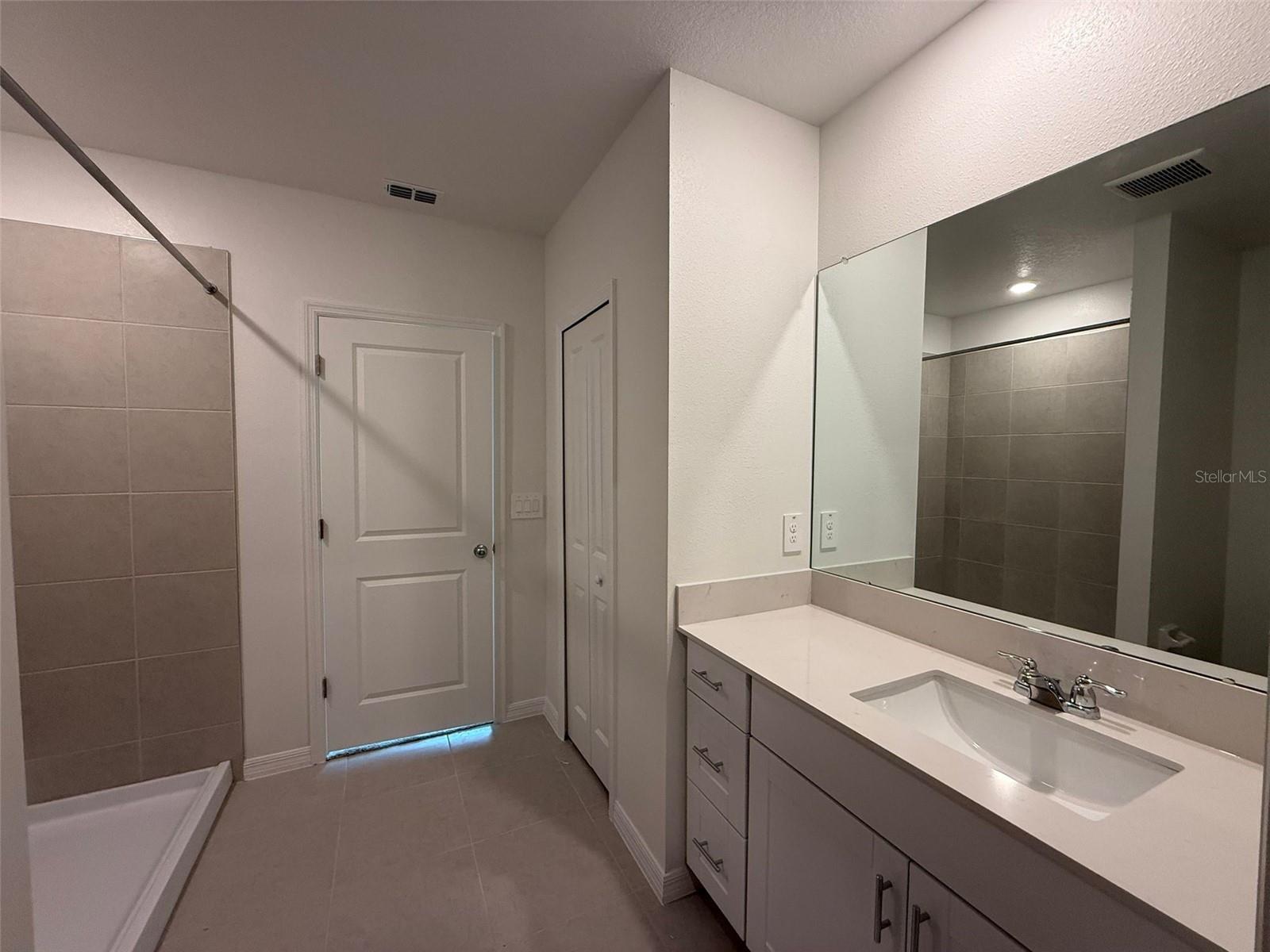 Image 14 of 28 For 12033 Brae Way