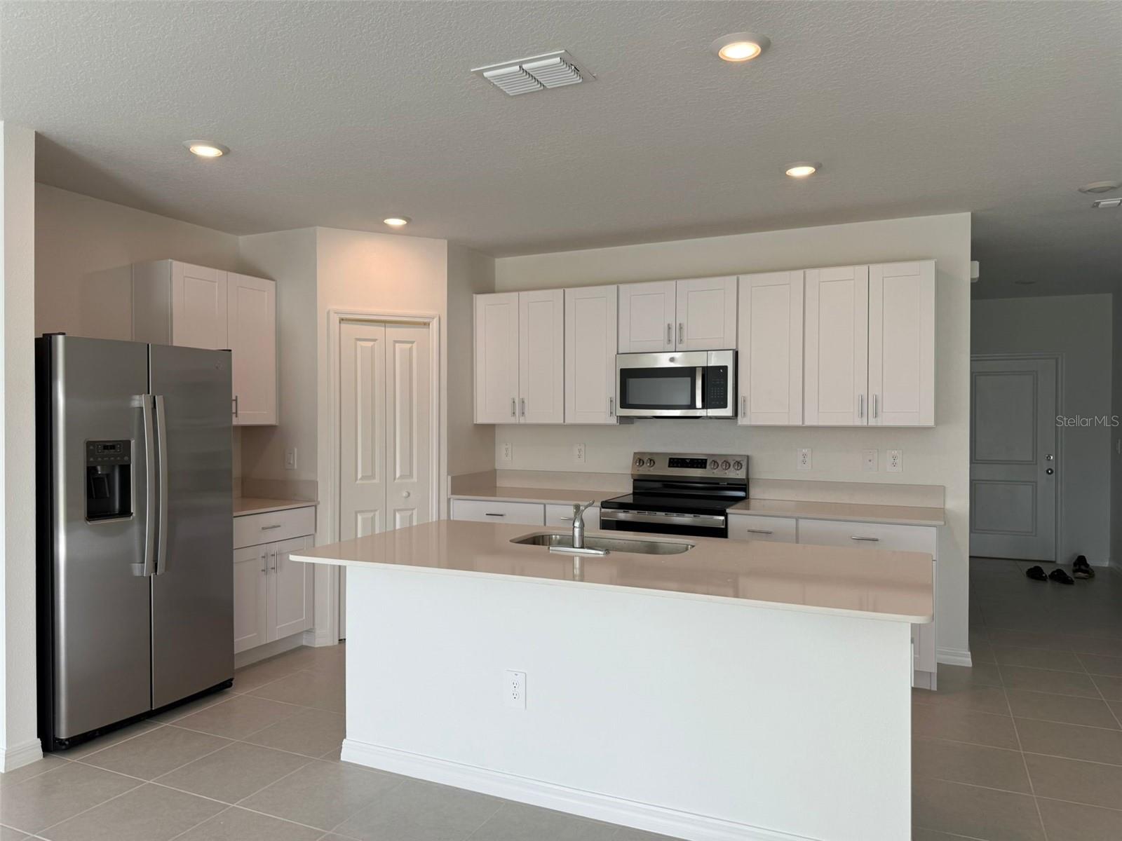 Image 3 of 28 For 12033 Brae Way