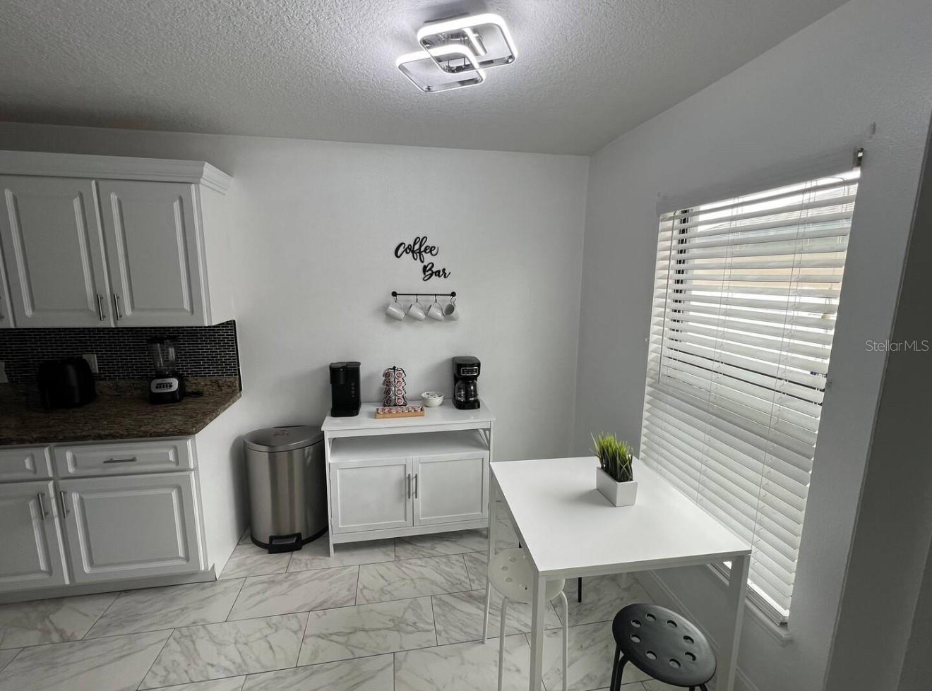 Image 7 of 23 For 660 Swallowtail Drive