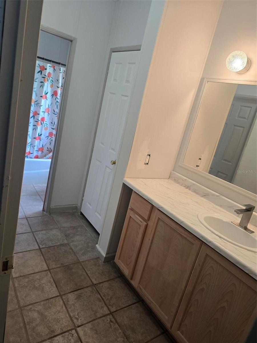 Image 7 of 10 For 15425 Trousdale Street