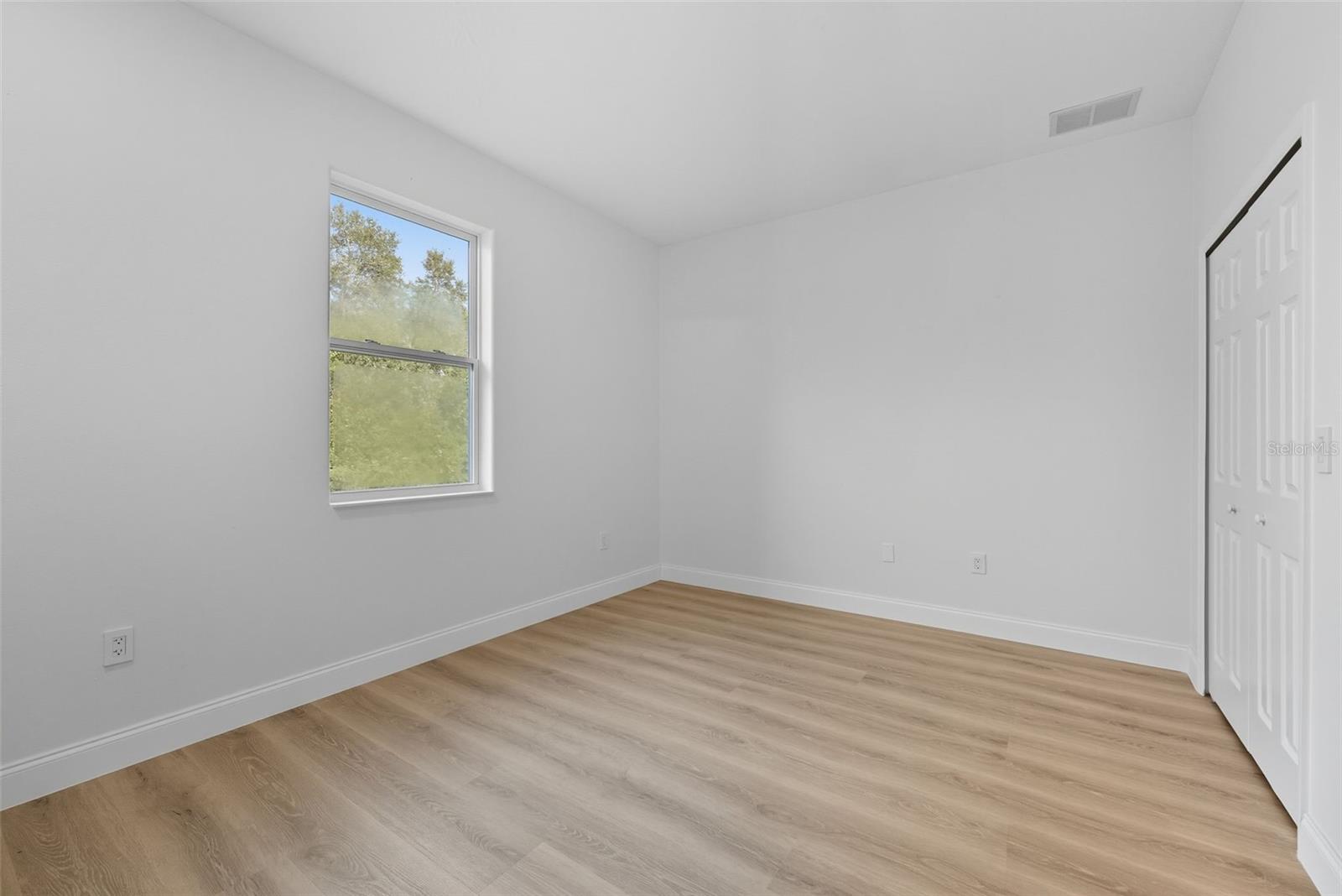 Image 22 of 28 For 19320 Oberly Parkway