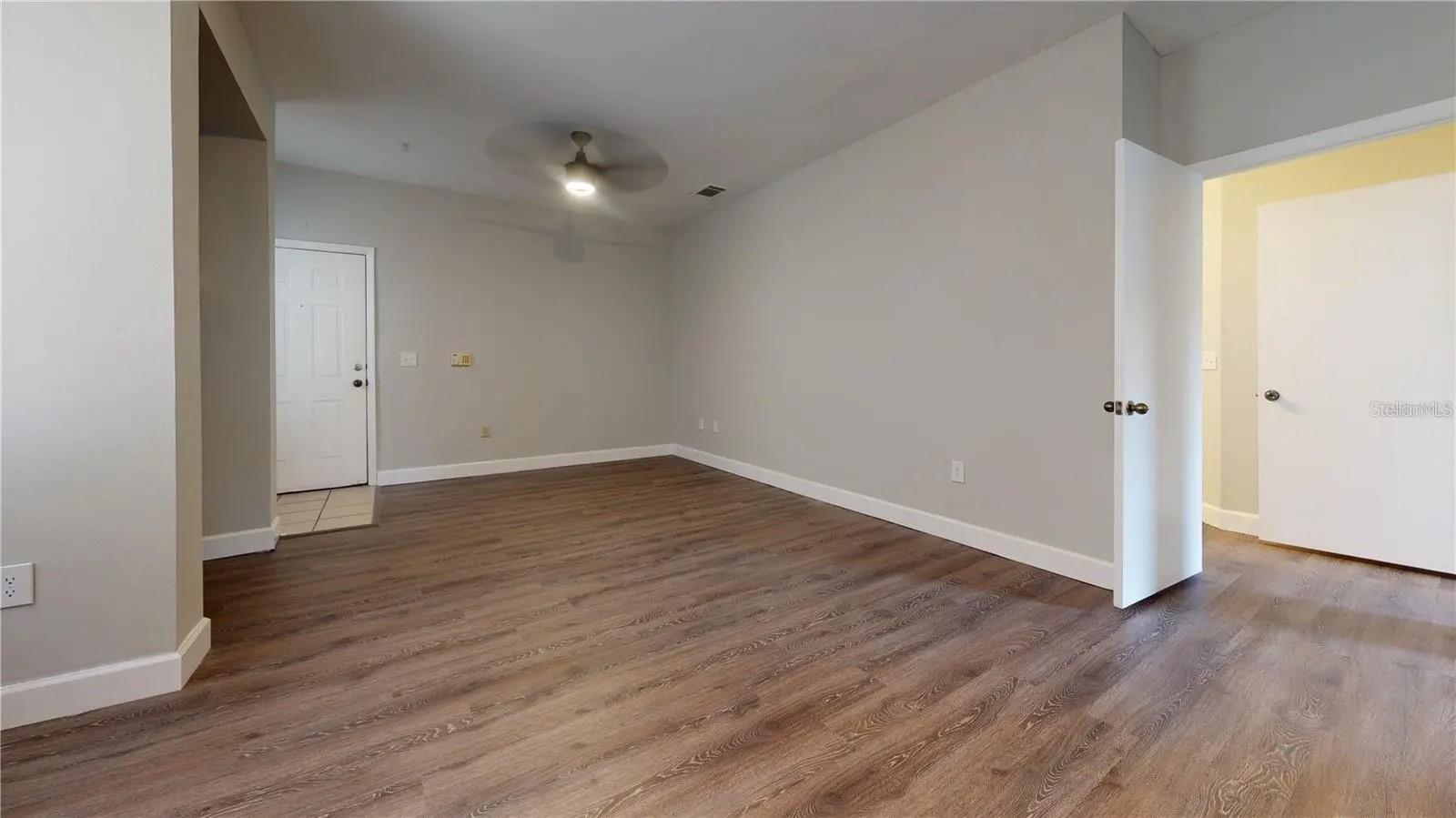 Image 5 of 5 For 1341 Arbor Vista Loop 221