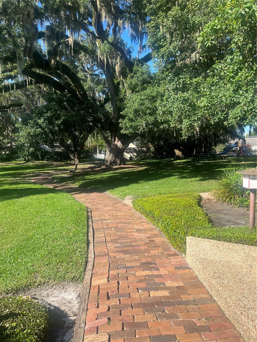 Image 80 of 91 For 112 Crown Oaks Way 112