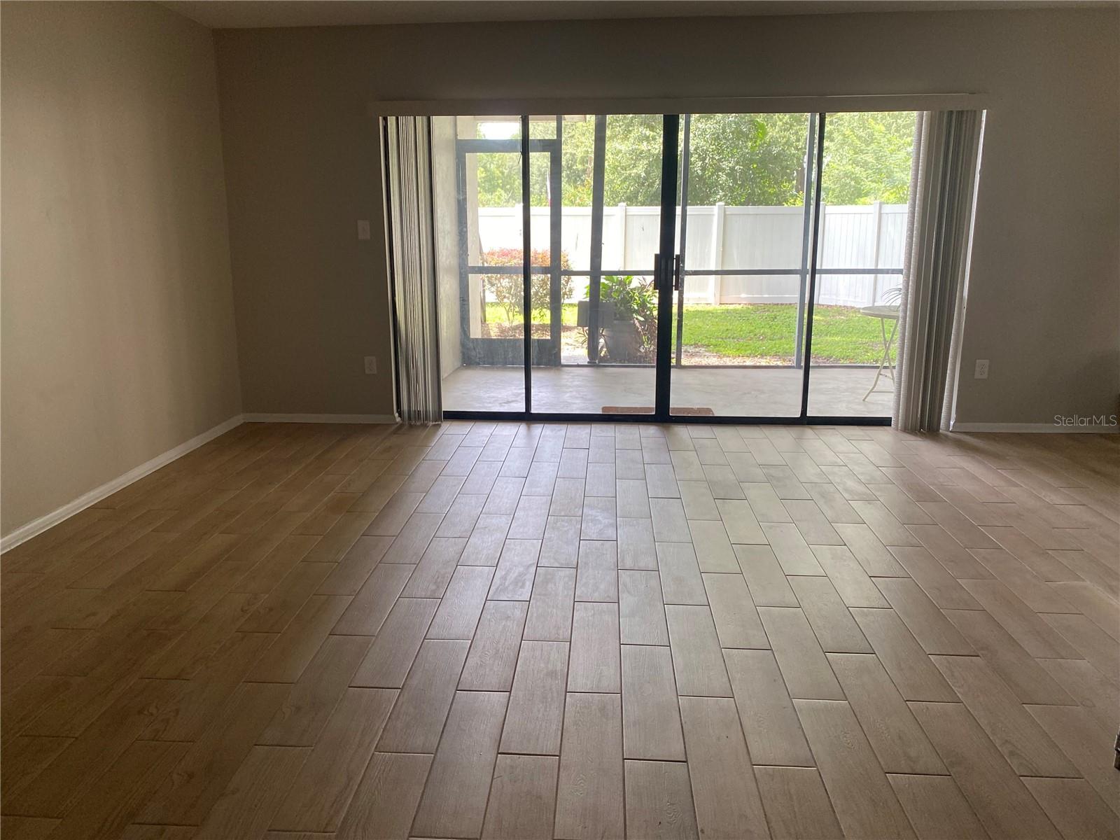 Image 3 of 38 For 4400 Castlepalm Road