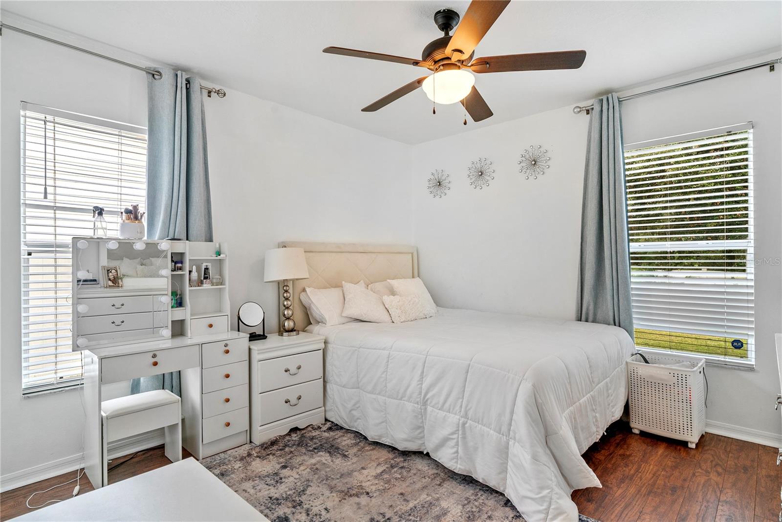 Image 15 of 28 For 2663 Greywall Avenue