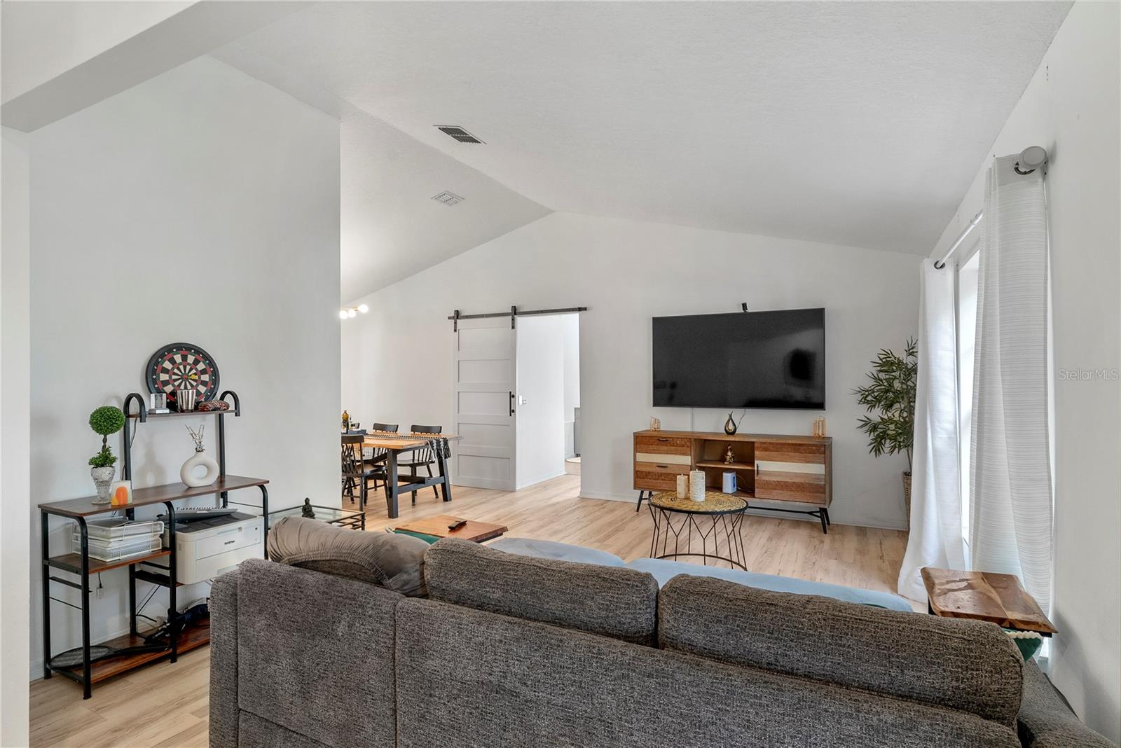 Image 6 of 28 For 2663 Greywall Avenue