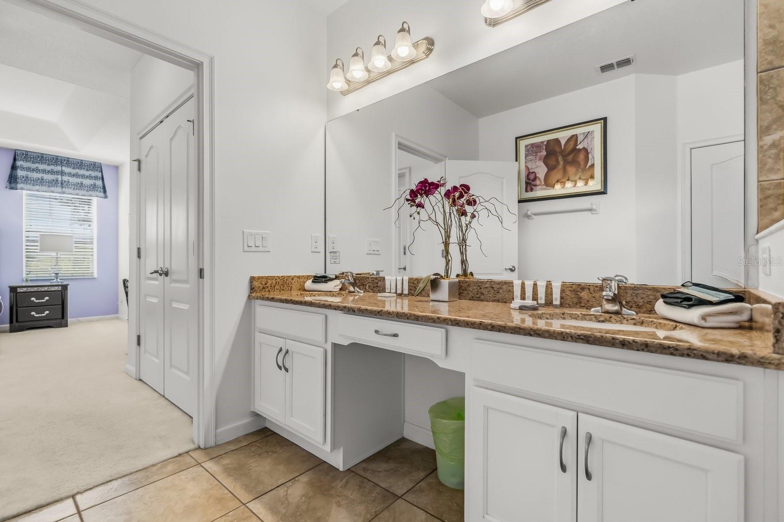 Image 11 of 55 For 5192 Oakbourne Avenue