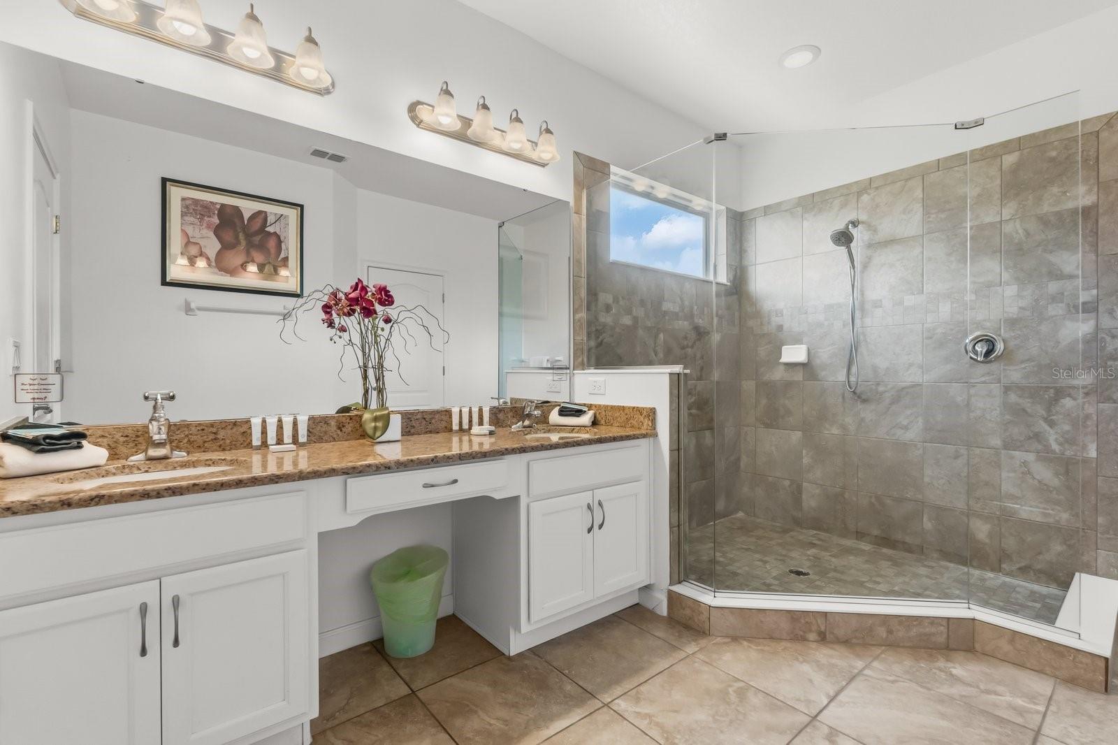 Image 12 of 55 For 5192 Oakbourne Avenue
