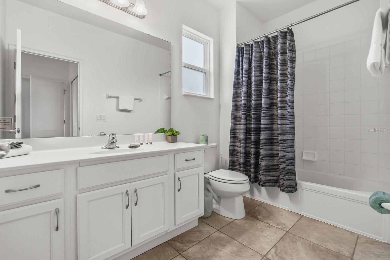 Image 31 of 55 For 5192 Oakbourne Avenue