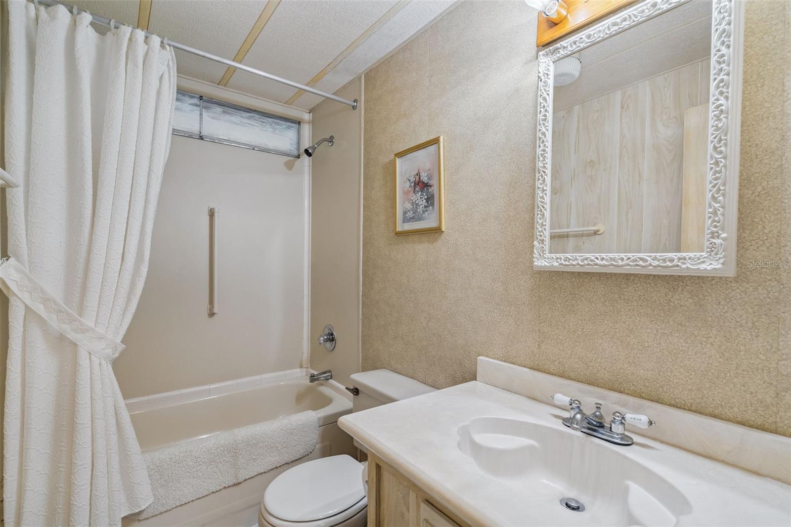 Image 15 of 19 For 237 Meadow Lark Drive