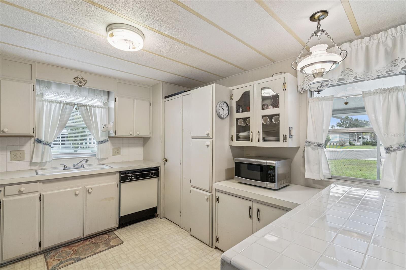 Image 6 of 19 For 237 Meadow Lark Drive