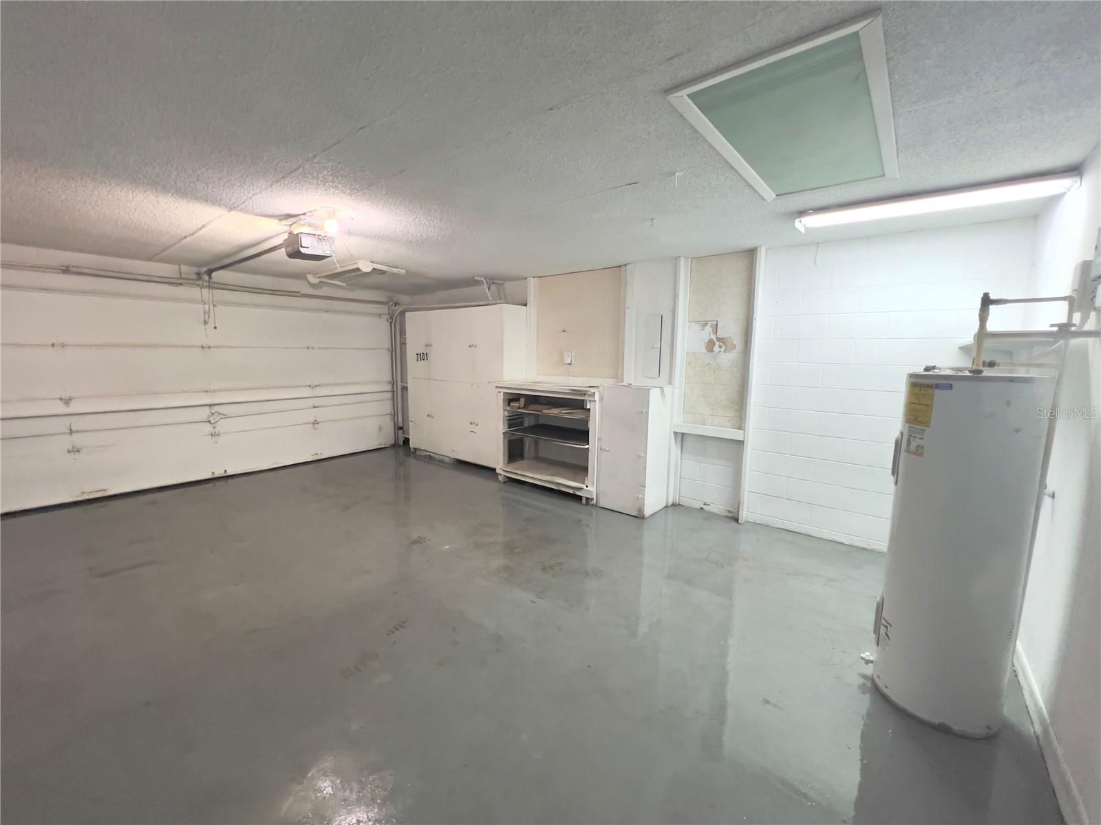 Image 12 of 13 For 7101 Harbor Heights Circle