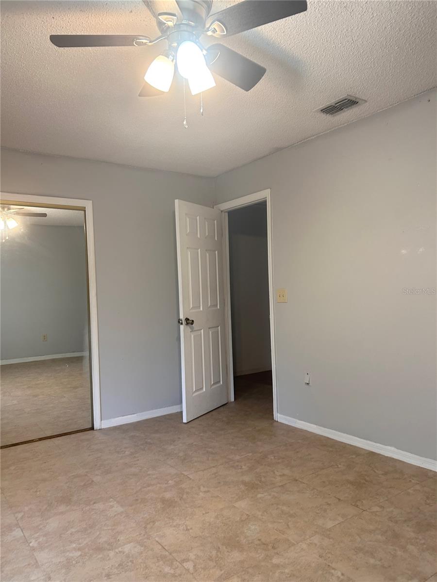 Image 10 of 14 For 1701 Shady Ridge Court 247