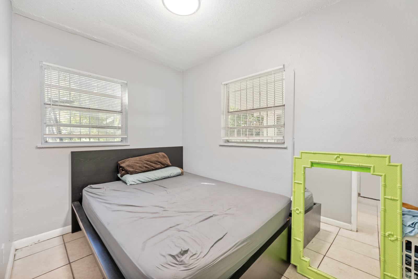 Image 11 of 16 For 808 Miller Street