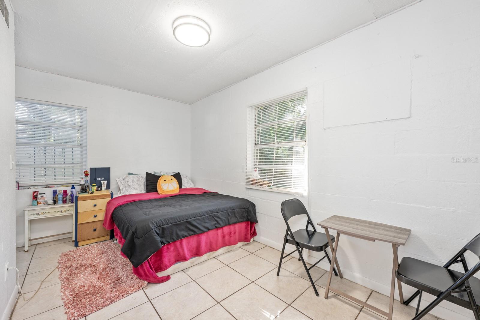 Image 7 of 16 For 808 Miller Street