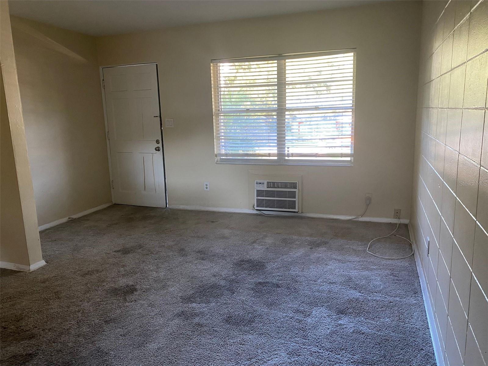 Image 5 of 11 For 639 Ramona Lane 8