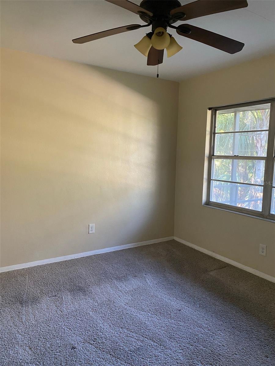 Image 6 of 11 For 639 Ramona Lane 8