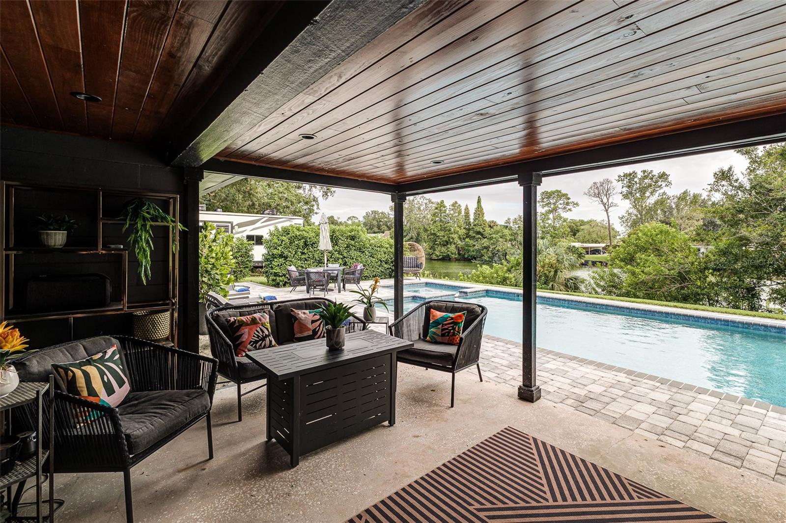 Image 45 of 58 For 1827 John Arthur Way