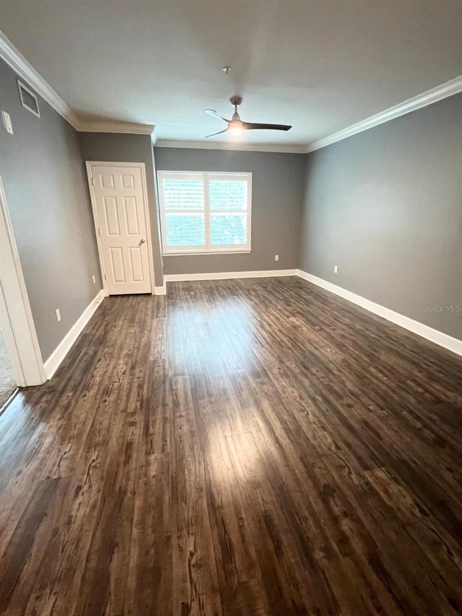 Image 3 of 28 For 204 South Street 3054