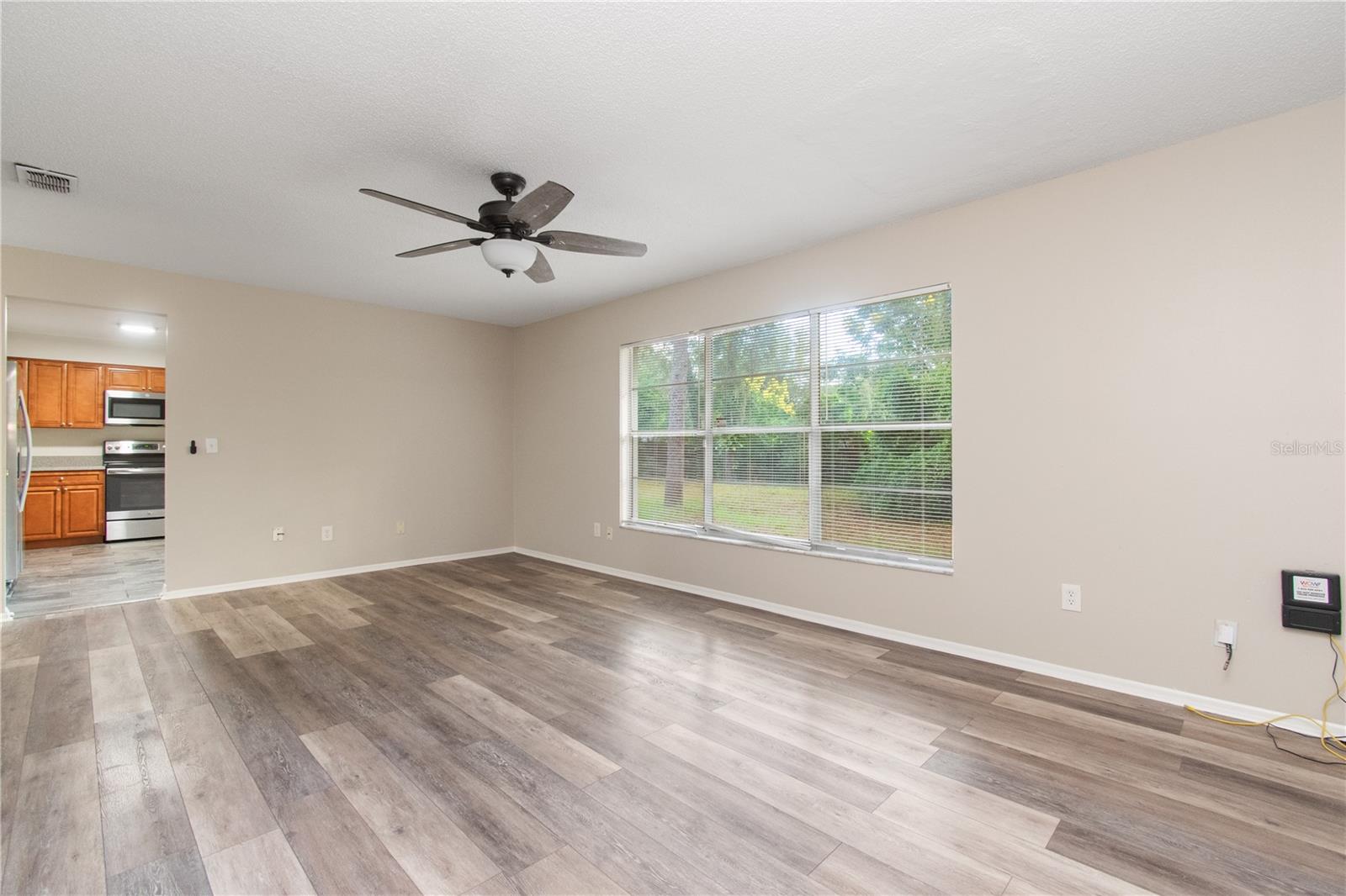 Image 8 of 25 For 905 Levee Court
