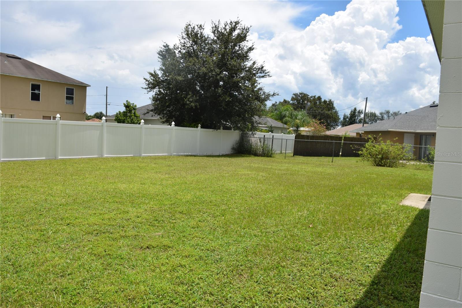 Image 2 of 20 For 322 Baccarat Court