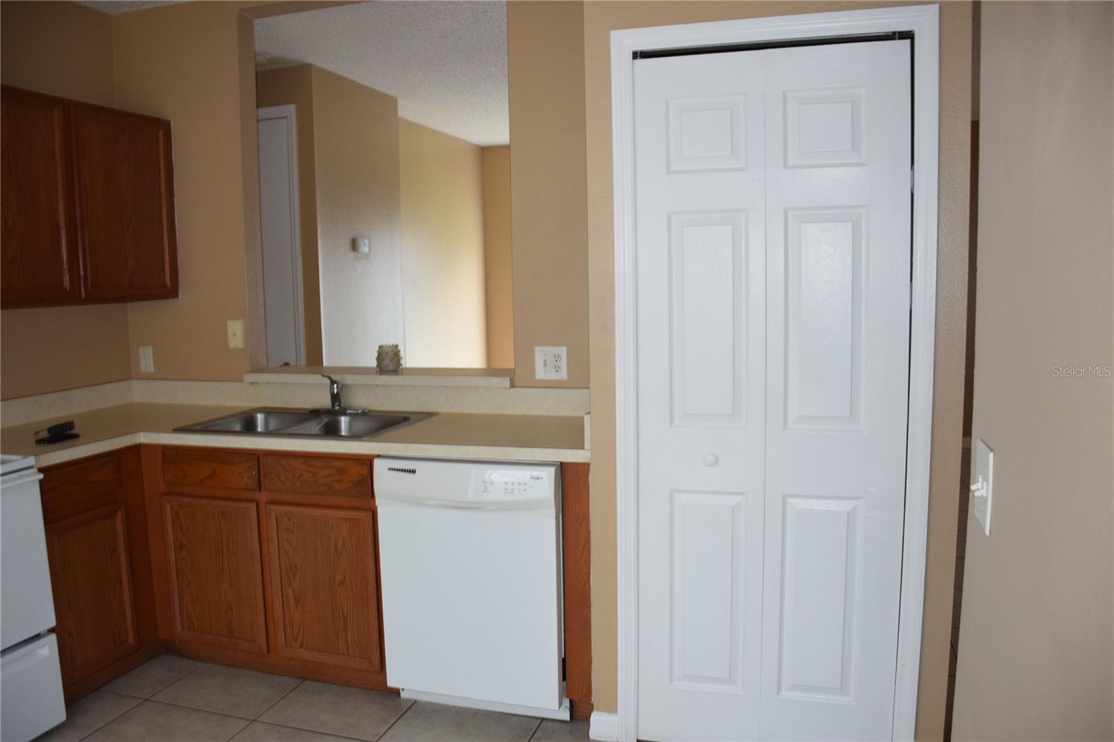 Image 8 of 20 For 322 Baccarat Court