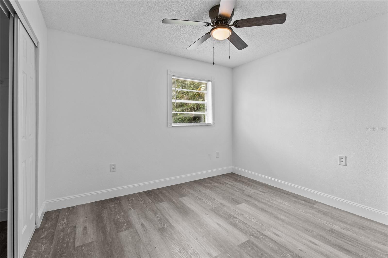 Image 13 of 26 For 705 Venus Drive