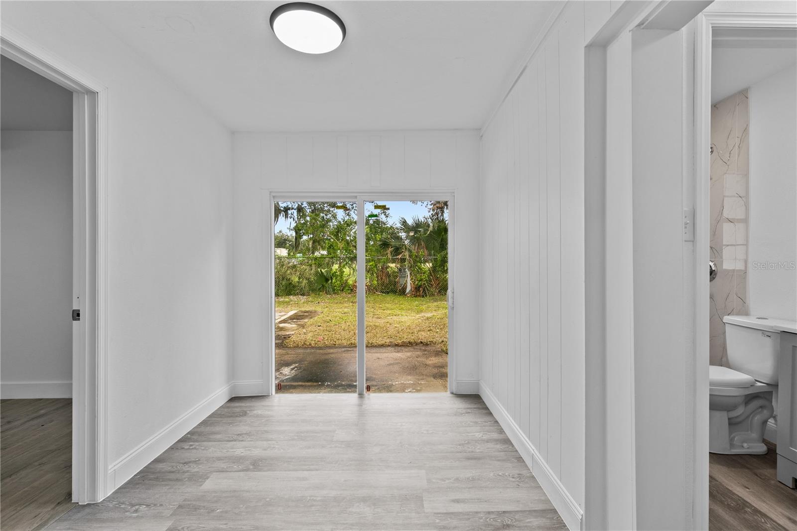 Image 7 of 26 For 705 Venus Drive