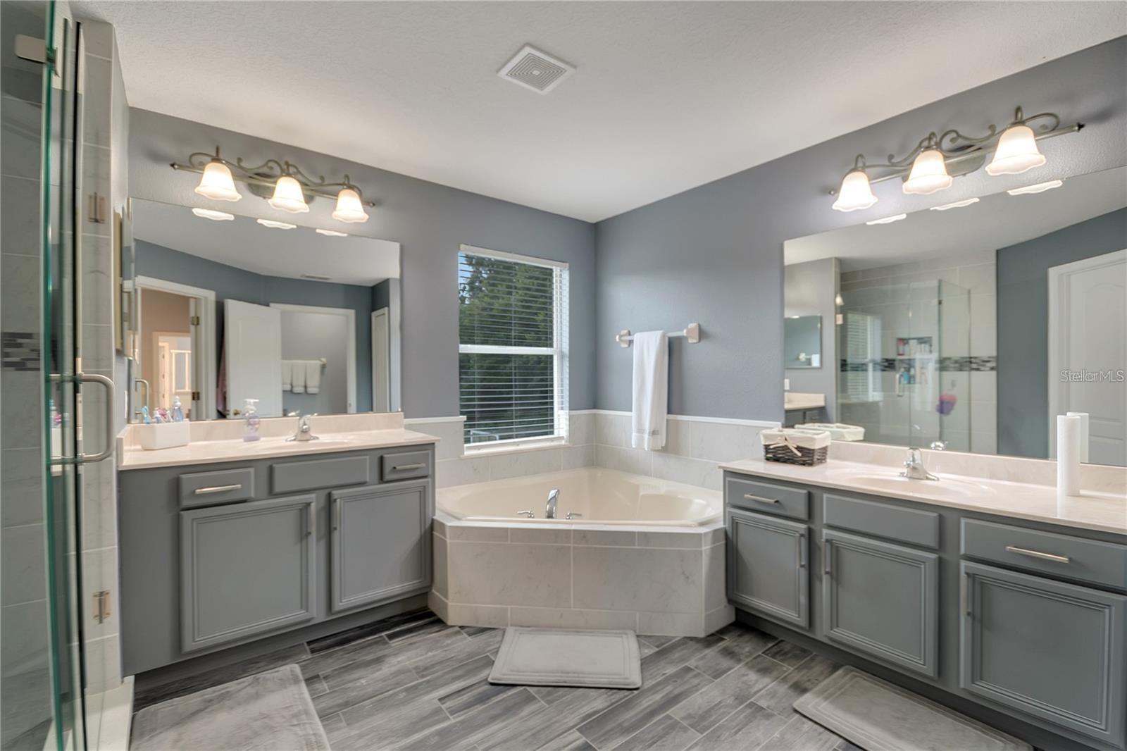 Image 41 of 65 For 15624 Montesino Drive