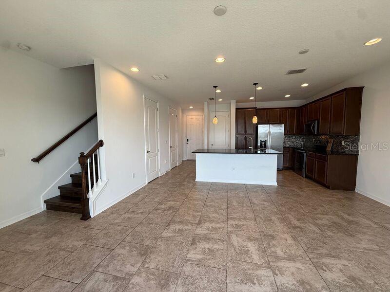 Image 3 of 10 For 14213 Swanley Street