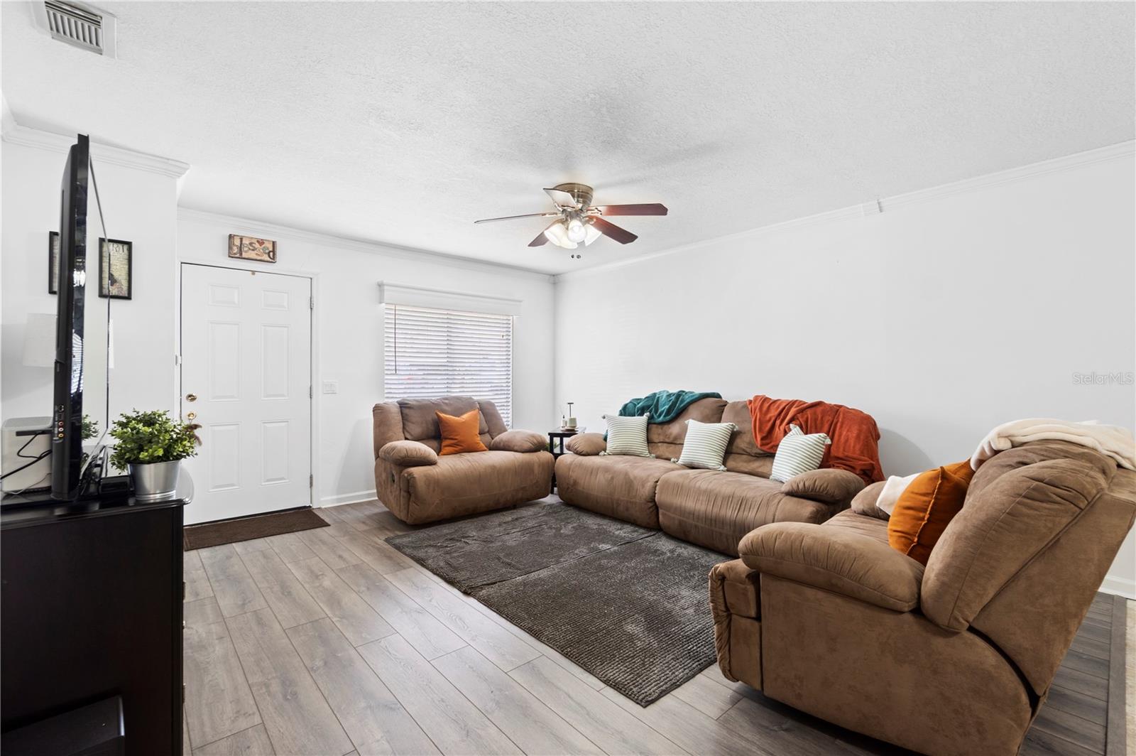 Image 5 of 23 For 30132 Tavares Ridge Boulevard 0