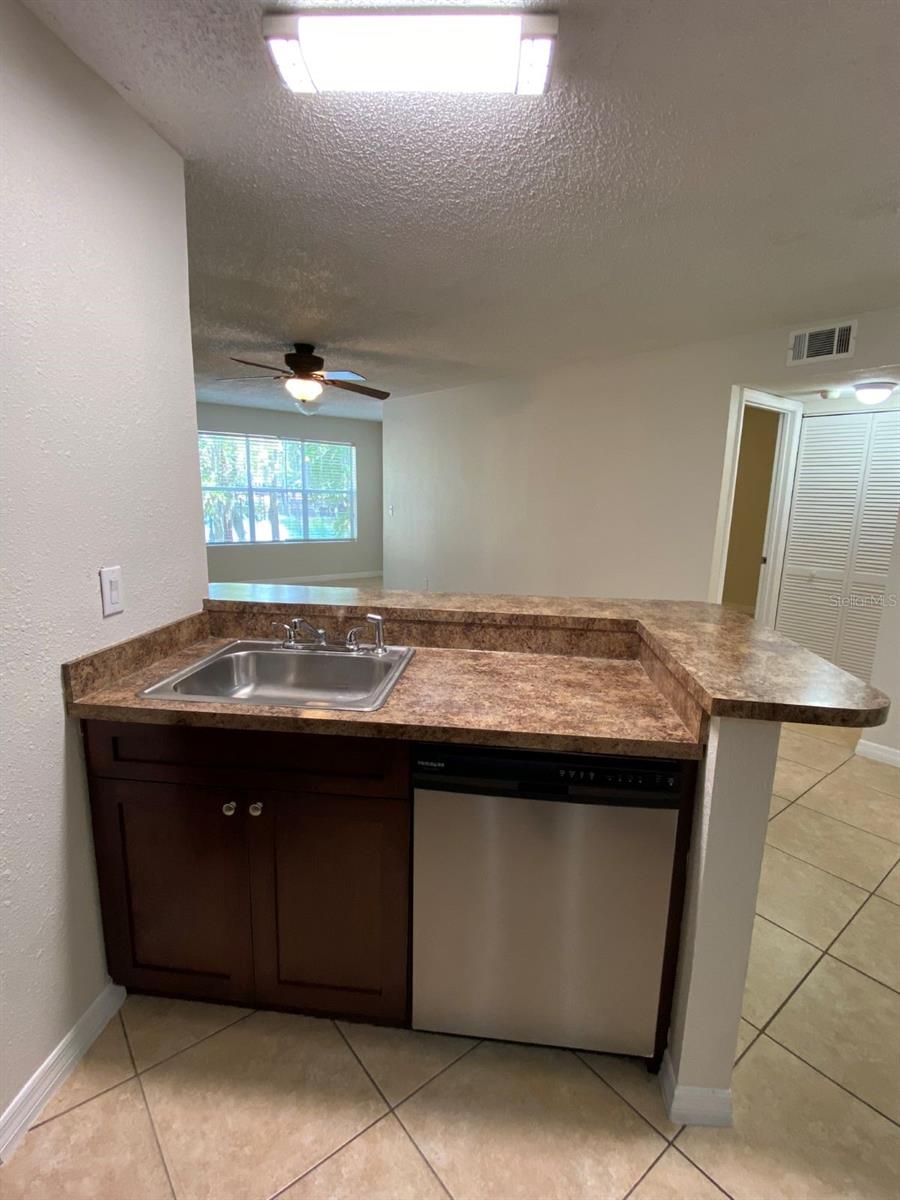 Image 4 of 20 For 4560 Commander Drive 1313