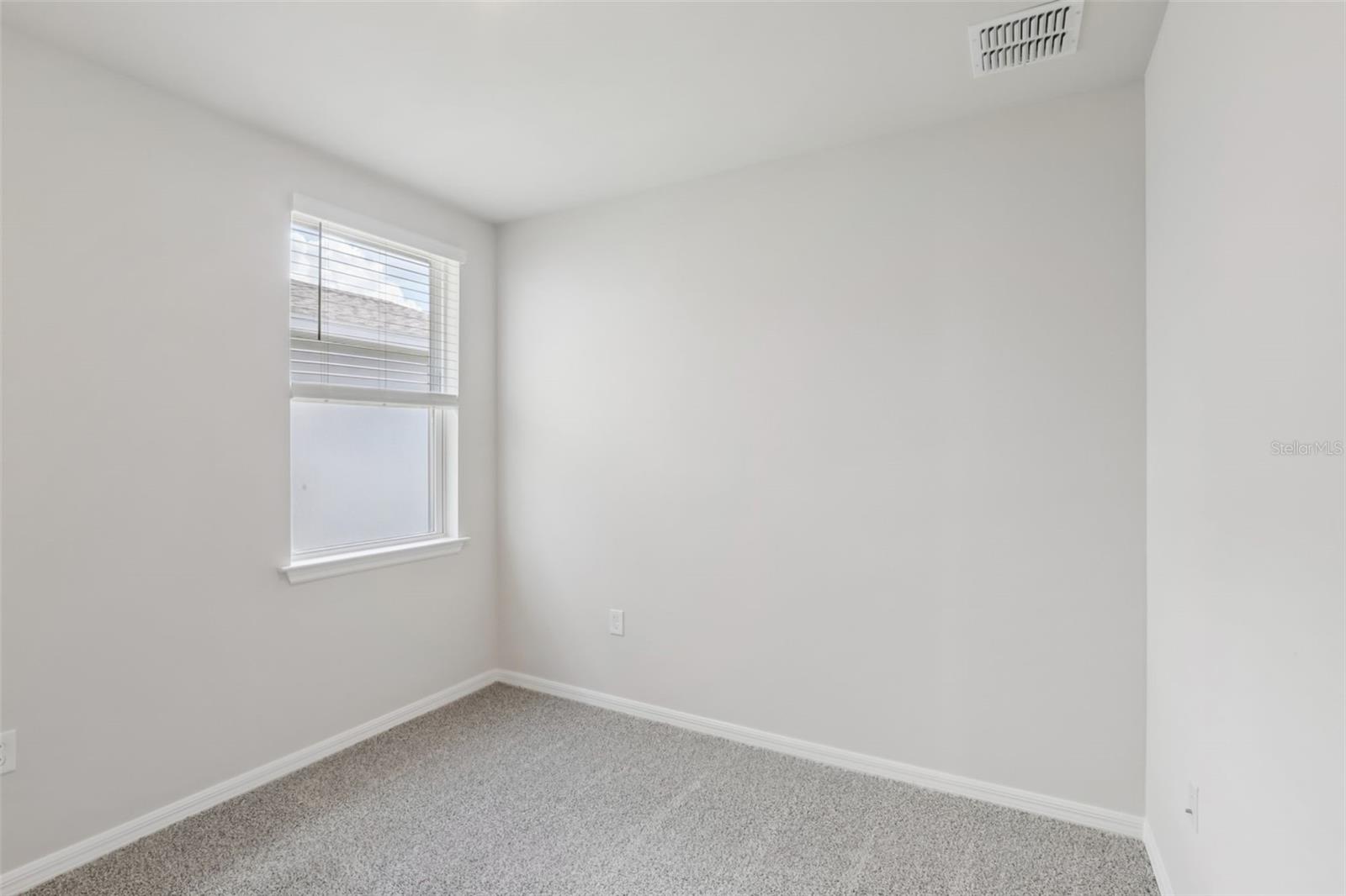 Image 21 of 40 For 44476 Diamond Trail