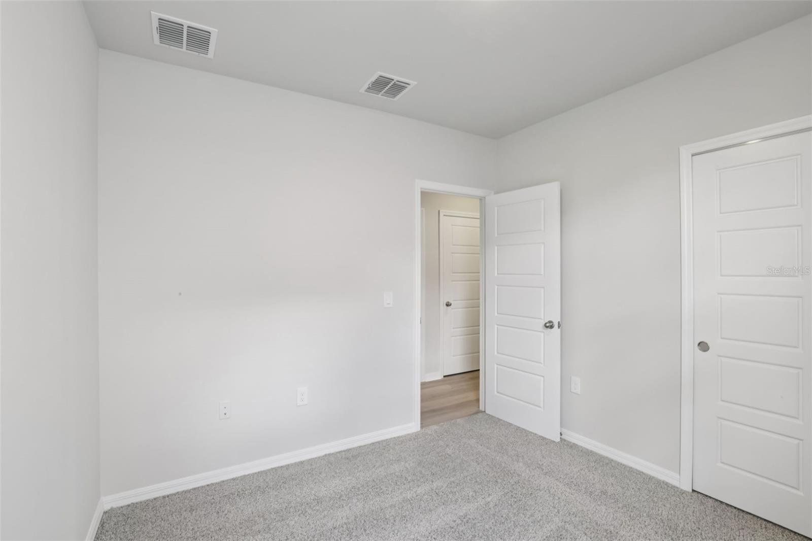 Image 22 of 40 For 44476 Diamond Trail