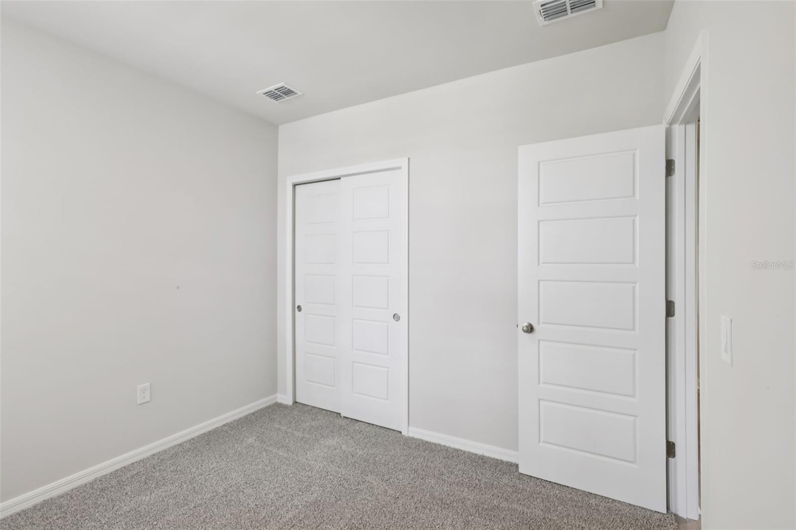 Image 26 of 40 For 44476 Diamond Trail